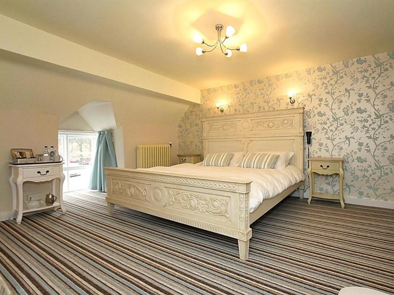 The Hand at Llanarmon - Bed and Breakfast Llanarmon Dyffryn-Ceiriog