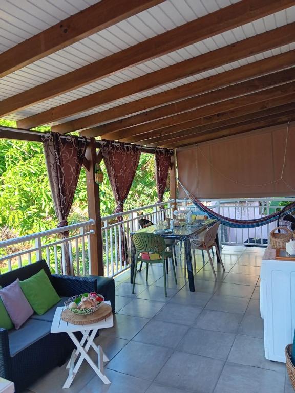 Sous le manguier - Ferienwohnung Sainte-Anne