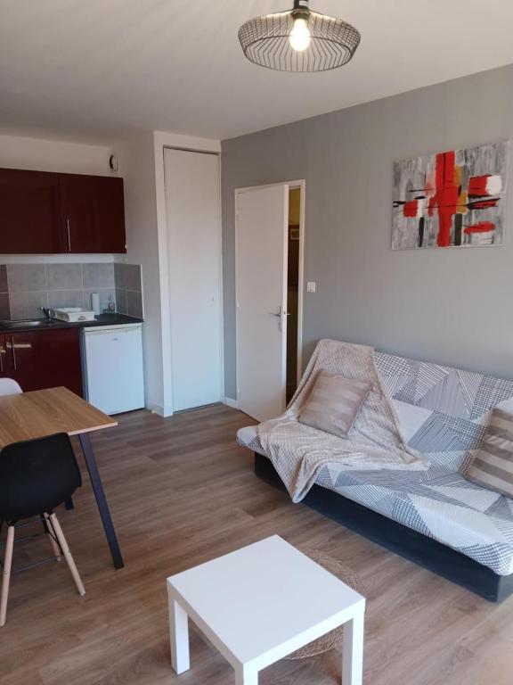 Appartement cosy wifi et piscine au porte de Rodez - B&B Onet-le-Château