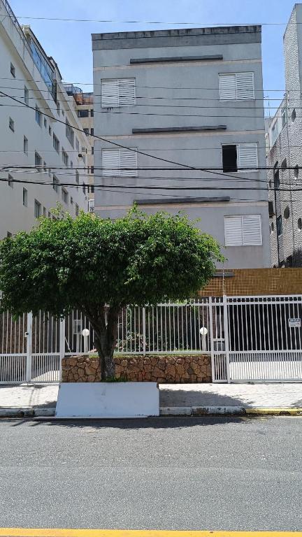 400 mt da Praia da Enseada Wi-fi Estacionamento gratuito cozinha completa - Chambres d'hôtes Guarujá
