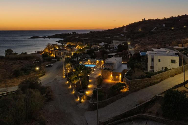 Relax Joy Villa | Koundouros Kea Beachside - B&B Koundouros