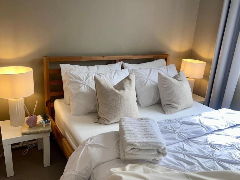 u4-Good Vibe Unit-Quiet Close to CBD-NewAC SmartTV - B&B Brisbane