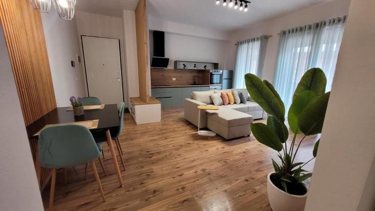 Delijorgji Sunrise 2 - Bed and Breakfast Tirana