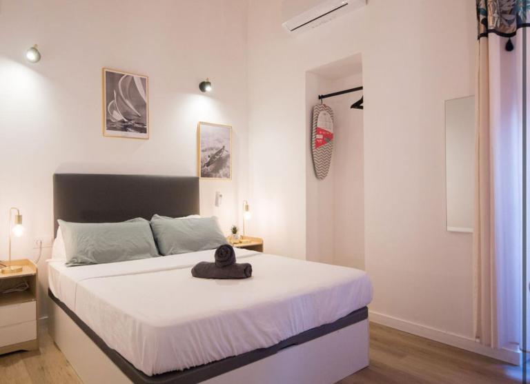 Room in Alicante Plus 7 - B&B Alicante