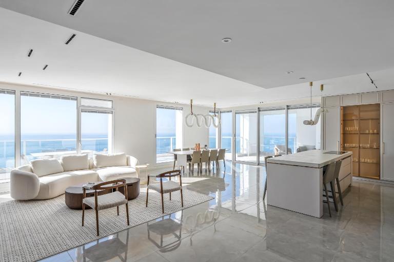 The 27th floor - a penthouse overlooking the beach - Chambres d'hôtes Netanya