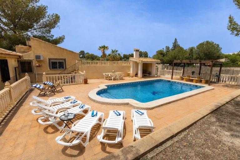Villa Áurea - Ferienwohnung Algueña