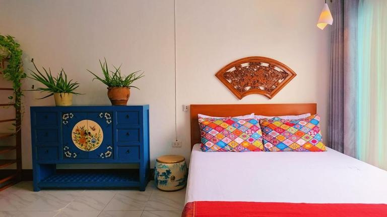 Lumphini Perfect Escape Sunny Rooftop EnSuite - B&B Bangkok