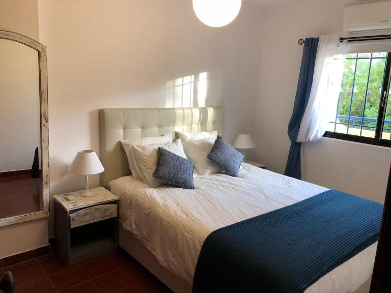 Beautiful T2 Apartamento Olhos do Mar - Ferienwohnung Olhos d'Agua