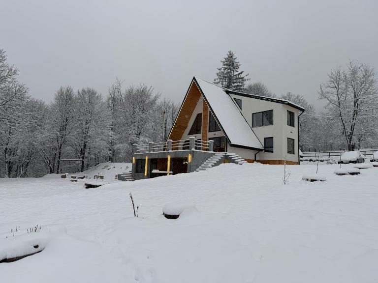 A-frame Sofis House Valea Doftanei - B&B Teșila