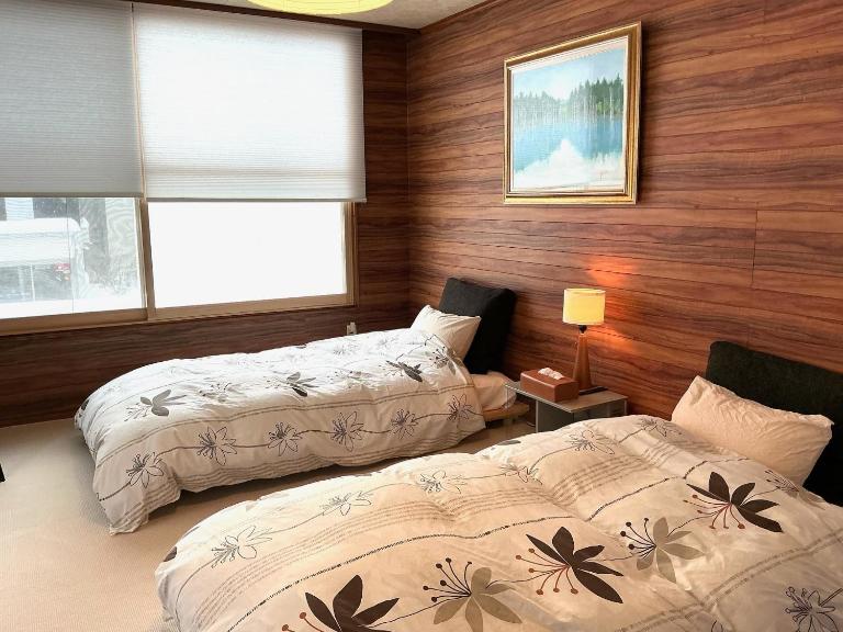 猫と暮らす家 駐車場有English Español available 深夜のチェックイン対応 - B&B Sapporo