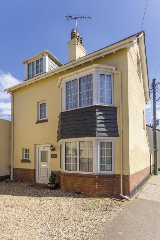 Golden Cottage - town centre luxury with parking - Chambres d'hôtes Sidmouth