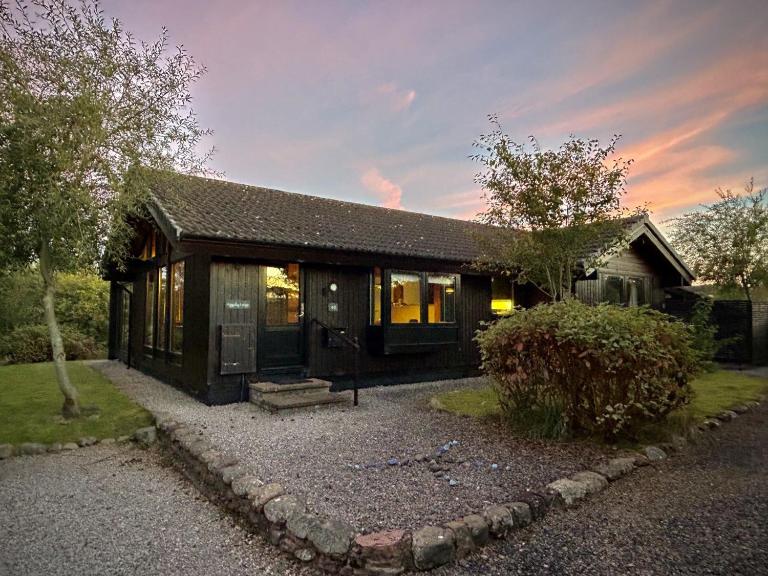 Hyggeby Lodge, Yanwath, with garden & wood burning stove, 10 minutes to Ullswater - Ferienwohnung Tirril