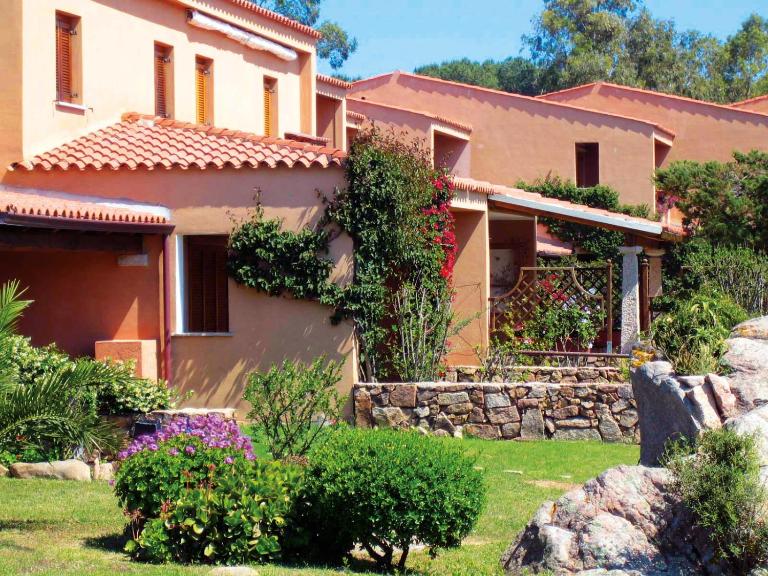 Residence Porto Coda Cavallo - Ferienwohnung Capo Coda Cavallo