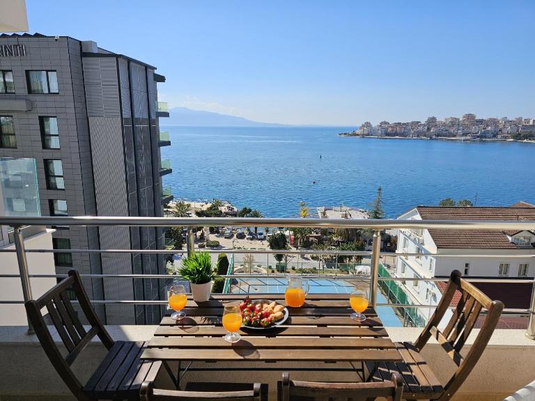 Two Bedroom Apartment with Sea View 021 - B&B Saranda