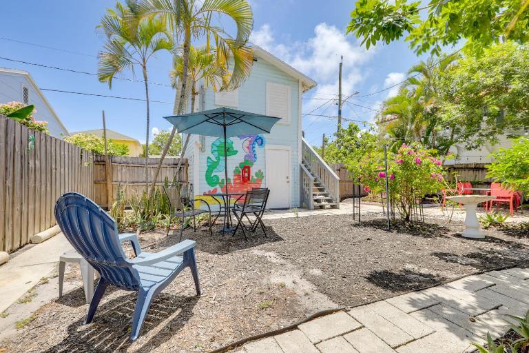 1 Mi to Lake Worth Beach: Studio w/ Shared Patio - Ferienwohnung Lake Worth Beach