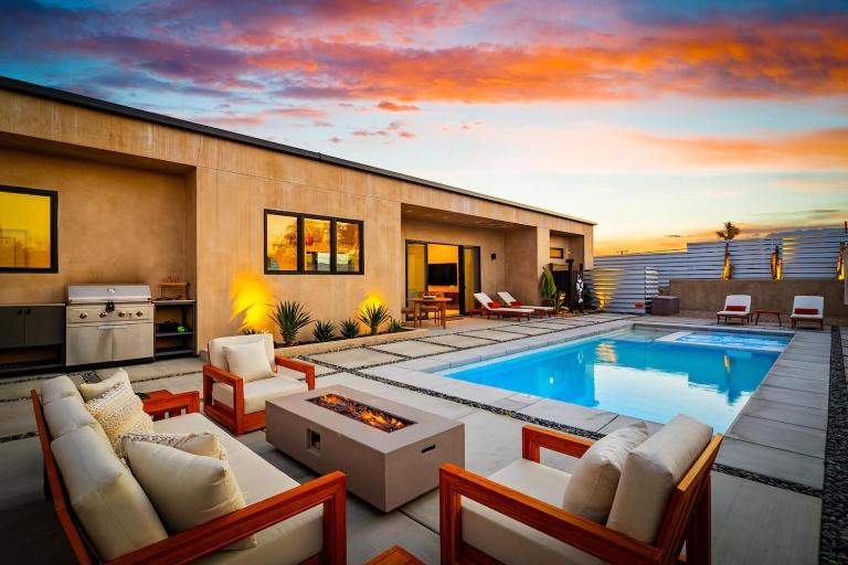 Luxury Desert Villa with Pool and Spa - B&B Yucca Valley