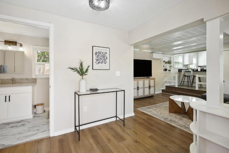 Pet-Friendly Private Cottage In Tahoe Park - B&B Sacramento