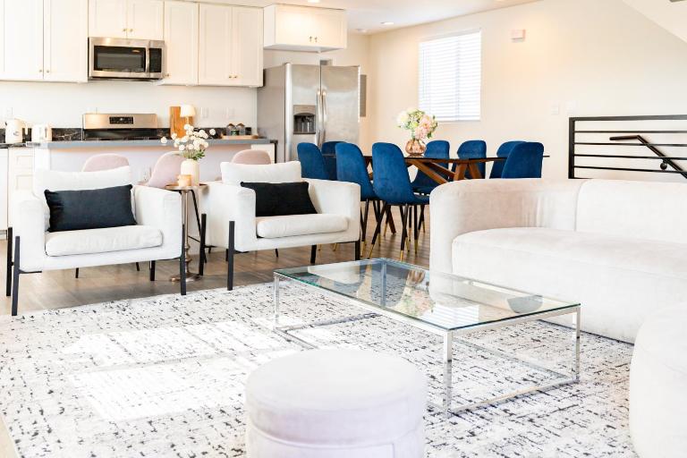 5-Star Private House, 5-bedroom 4-baths - Bed and Breakfast Los Angeles