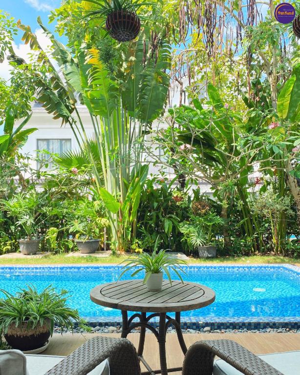 LumiShora Villa - Bai Truong, Phu Quoc - B&B Koh Trol