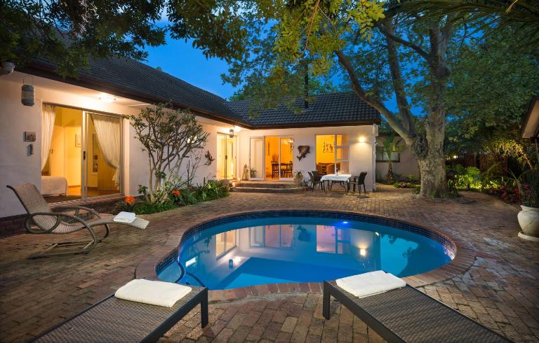 Just Unwind - B&B Somerset West