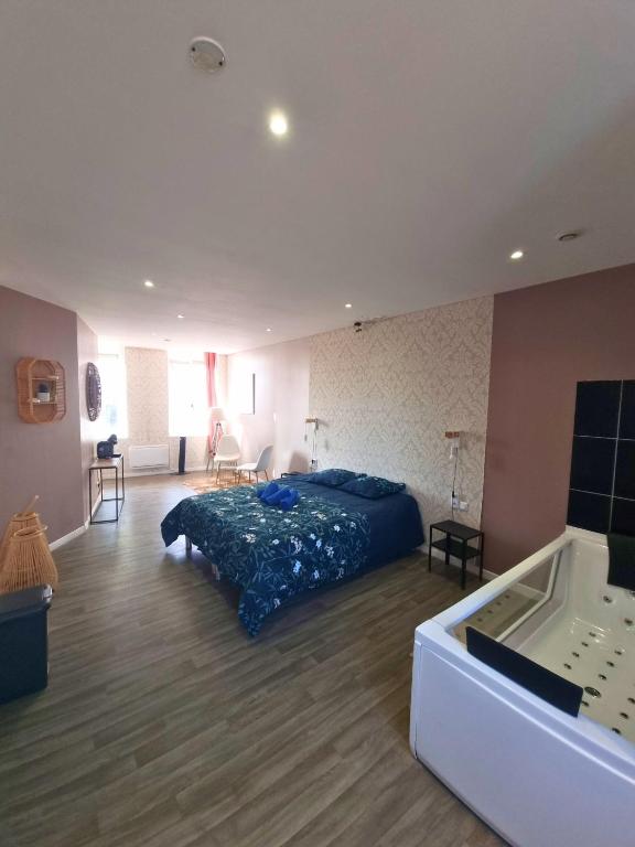 Suite Beige #2#- Vue & jacuzzi privé-self check-in - Bed and Breakfast Robaais
