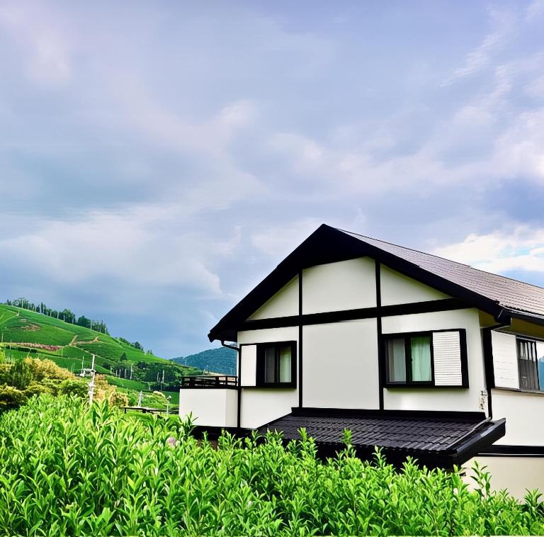 Blodge Lodge - B&B Kamatsuka