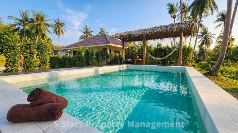 Matahari Hideaway - Brutal Boho & Jungle style villas - B&B Ban Hin Kong