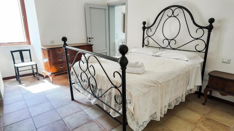 Hostmate - Residence Cardinal Del Monte - Appartamento 5 - Bed and Breakfast Gualdo Tadino
