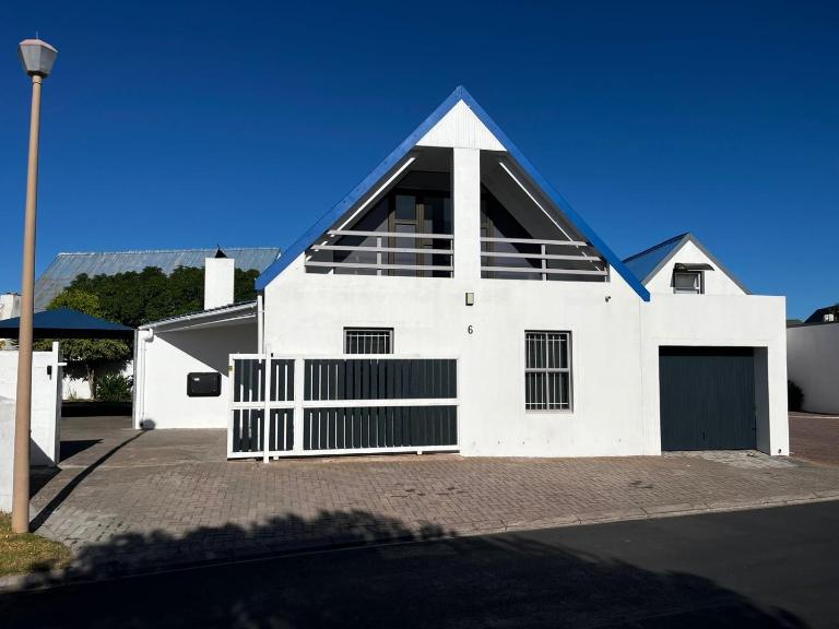 6 On Santorini - B&B Langebaan