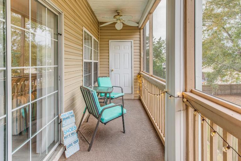 Condo w/ Pool Access, 1 Mi to Cherry Grove Beach - B&B Myrtle Beach