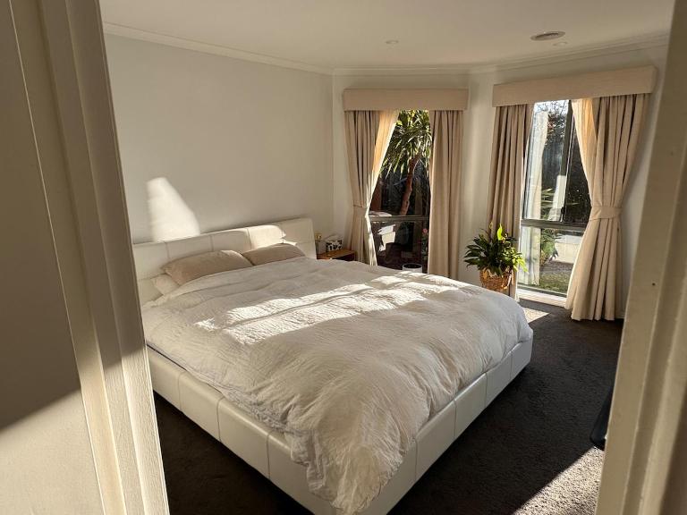 Family Retreat in Jan Juc, sleeps 6 - FREE WiFi FREE Parking - B&B Torquay