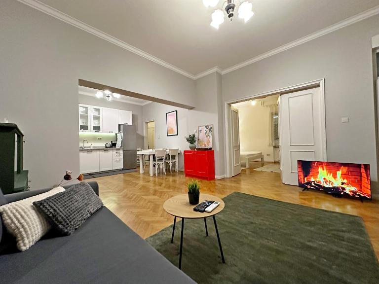 Elegant 2BDR Apt for groups and family - Fast Wi-Fi - B&B Sofia