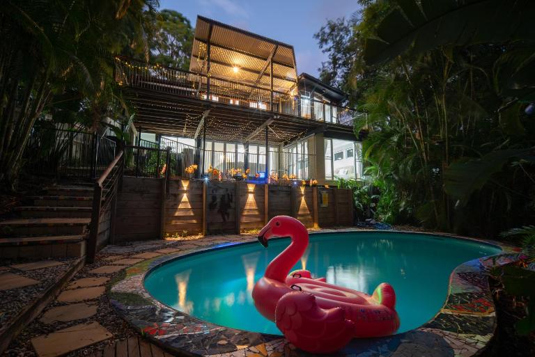 5BR Pool - BBQ Retreat - Sleeps 11 max - EV Station - Ferienwohnung Brisbane