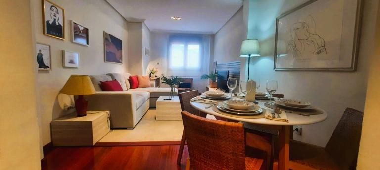 Apartamento Zuvillaga 18, confort y tranquilidad en pleno centro - Ferienwohnung Oviedo