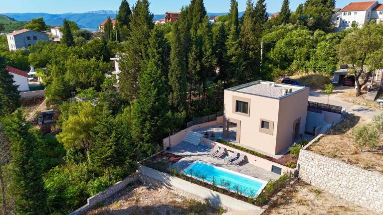 Villa D Cube - B&B Kremena