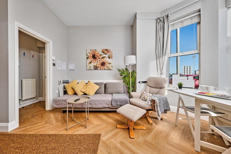 Cosy Dog-Friendly by West Strand - Dunluce Park 1 - B&B Portrush