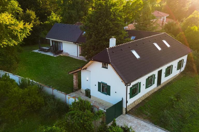 DOM na konci - B&B Kostolné