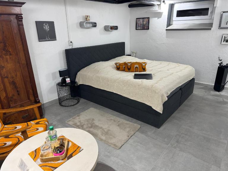Gemütliches Kellerzimmer + Bad - B&B Bocholt