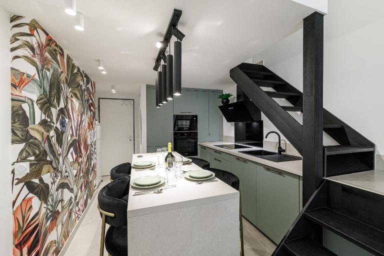 Grimaldi place-Plage-Centre-Clim - B&B Menton