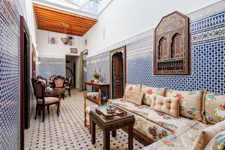 DC - Charmant Riad au Coeur des Oudayas, Toit-Terrasse, 4 Chambres - B&B Rabat