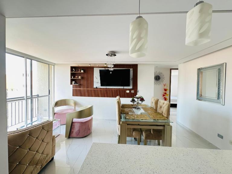 Apartamento hogar del Sol, balcón y descanso - B&B Cali