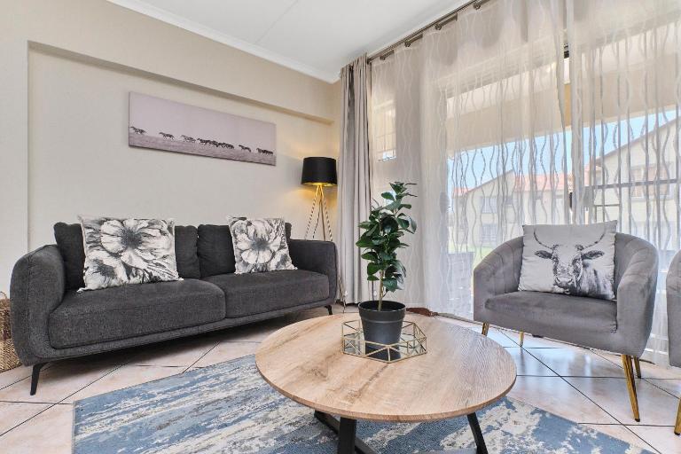 2Bed Apt in Lovely Complex Peaceful - B&B Randpark
