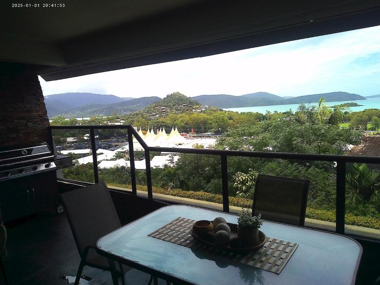 Whitsunday Harbour Views - B&B Cannonvale