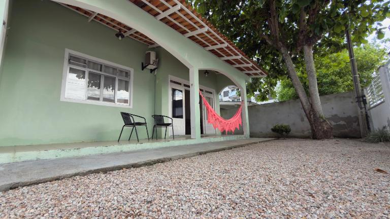 Casa com 4 quartos a 300m do mar da Praia de Palmas - B&B Governador Celso Ramos