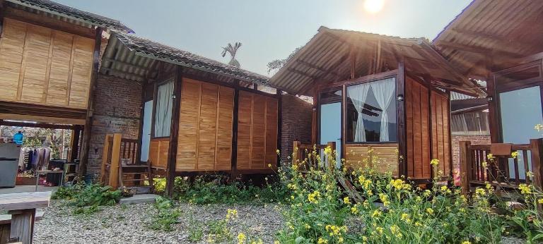Pi Noọng Homestay & bungalow - Chambres d'hôtes Lan Hung