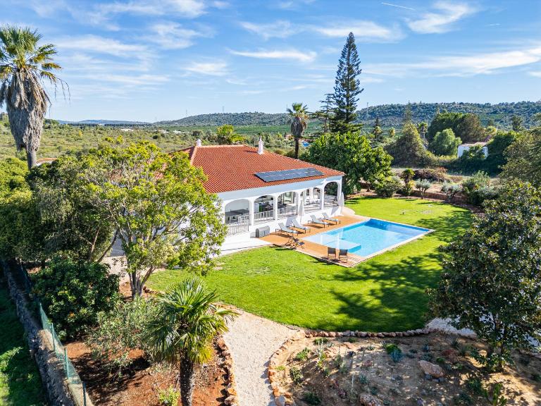 Casa Joaninha - Heated pool - Algarve - B&B Algoz