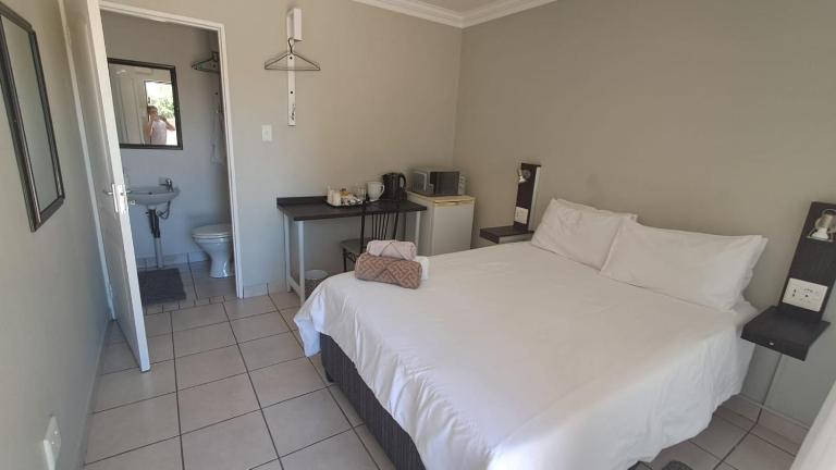 Chrisserus Guest Rooms - B&B Bloemfontein