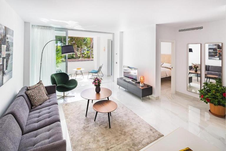 Marbella Beachside Apartment - Tennis & Golf - B&B Marbella