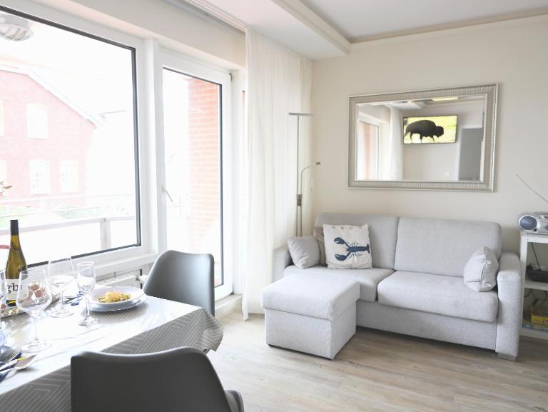 Modern eingerichtete, komfortable 2-Zimmer-Wohnung im 2. OG (Fahrstuhl vorh.) - Ferienwohnung Westerland