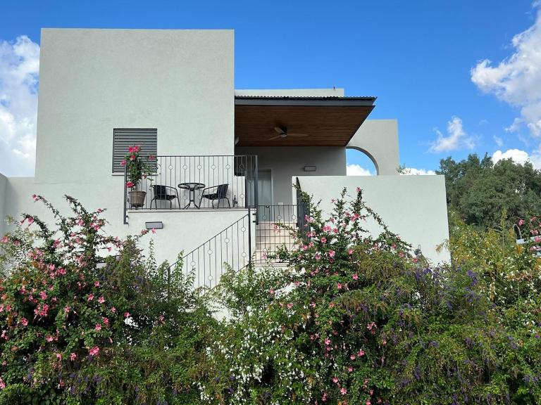 The Peleg Tal Unit - היחידה בפלג טל - B&B Dafna